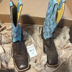 Cavenders brown ostrich boots ladies 9.5 B worn only a few times Cowgirl boots